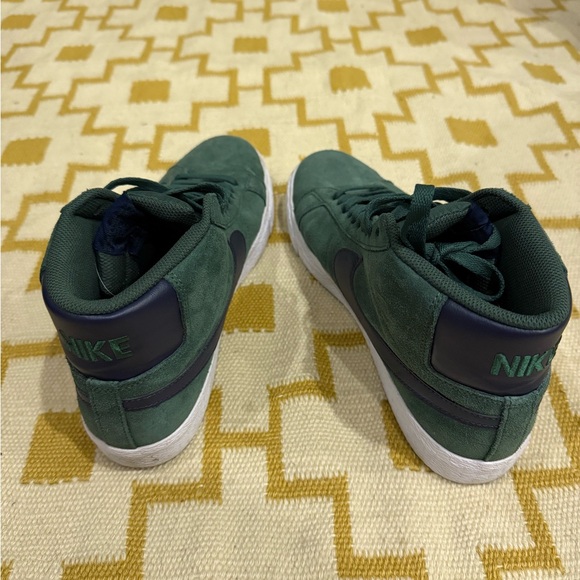 Nike SB Zoom Blazer Mid ‘Noble Green’ - Picture 2 of 5